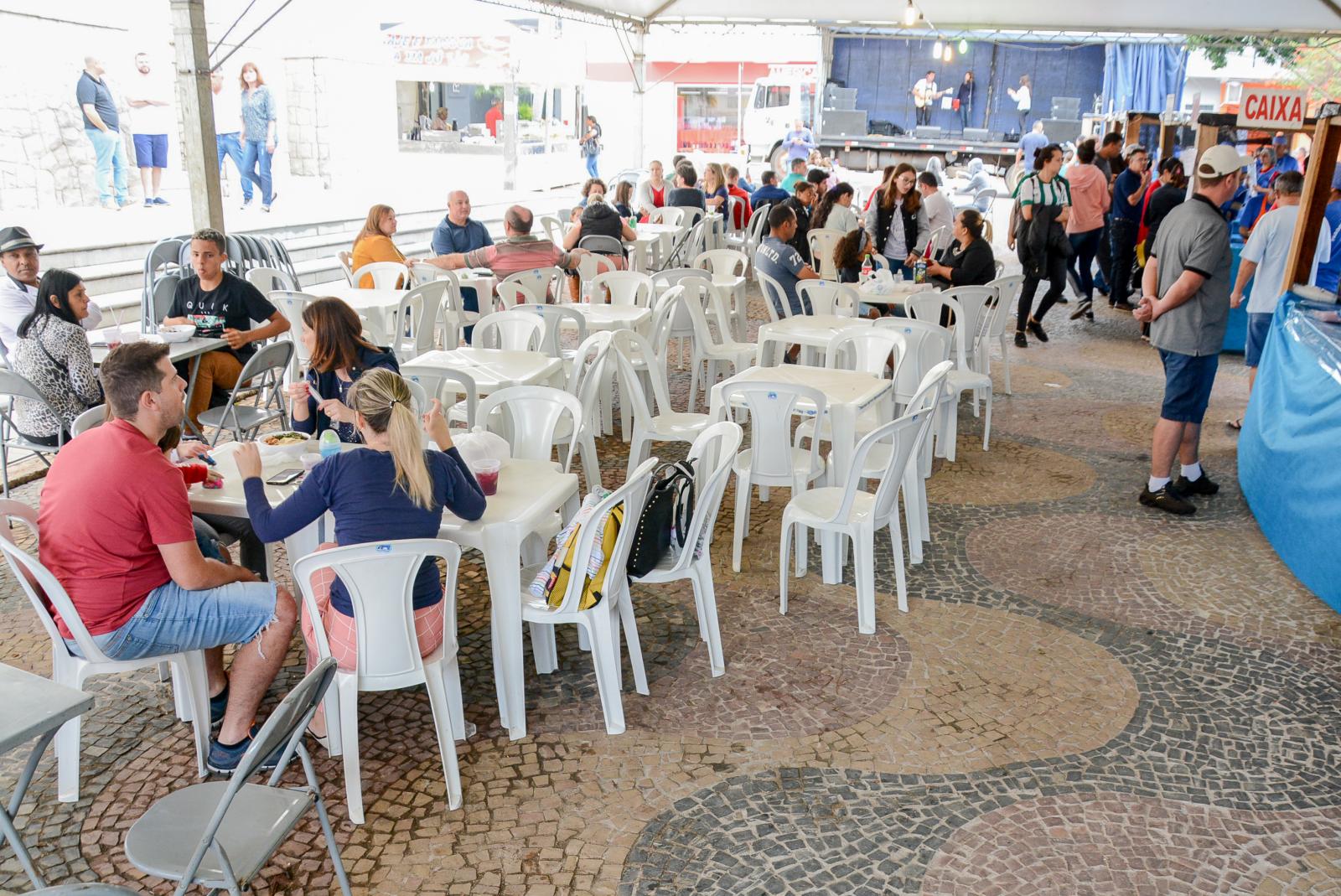 Dia da padroeira de Itatiba é celebrado com missas e procissões