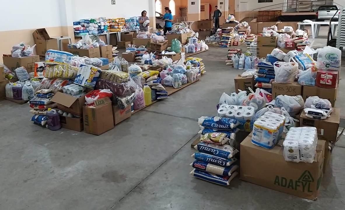 Aeasfi arrecada oito toneladas de alimentos para entidades assistenciais