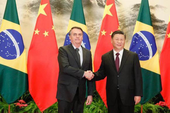 Bolsonaro: Brasil e China estão 'próximos de 100% afinados' 