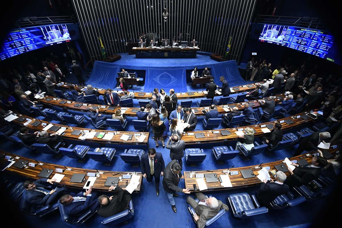 Governo propõe prever em lei complementar aposentadoria especial a vigilante