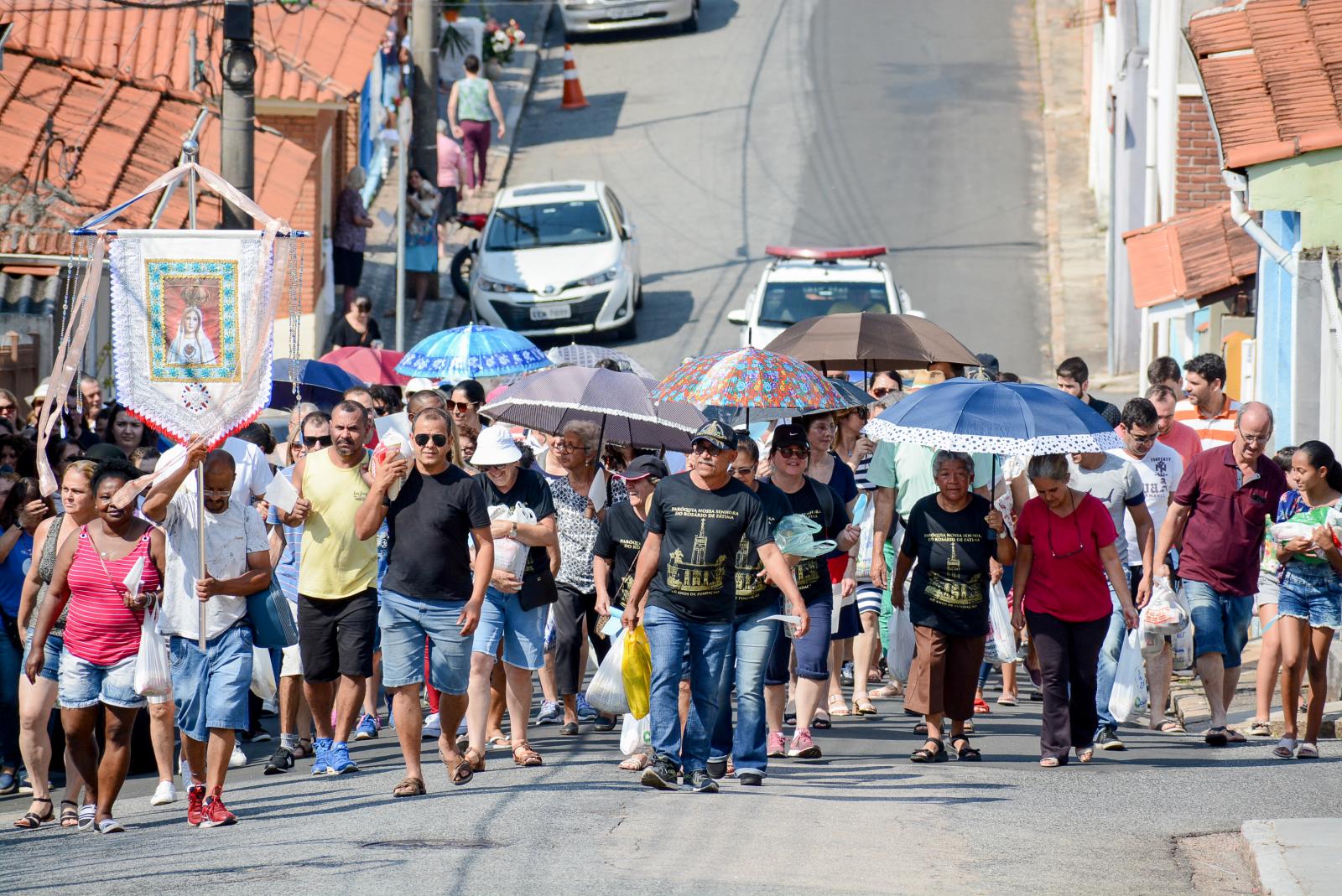 Paróquia Nossa Senhora do Rosário de Fátima está com programação especial durante o mês de outubro