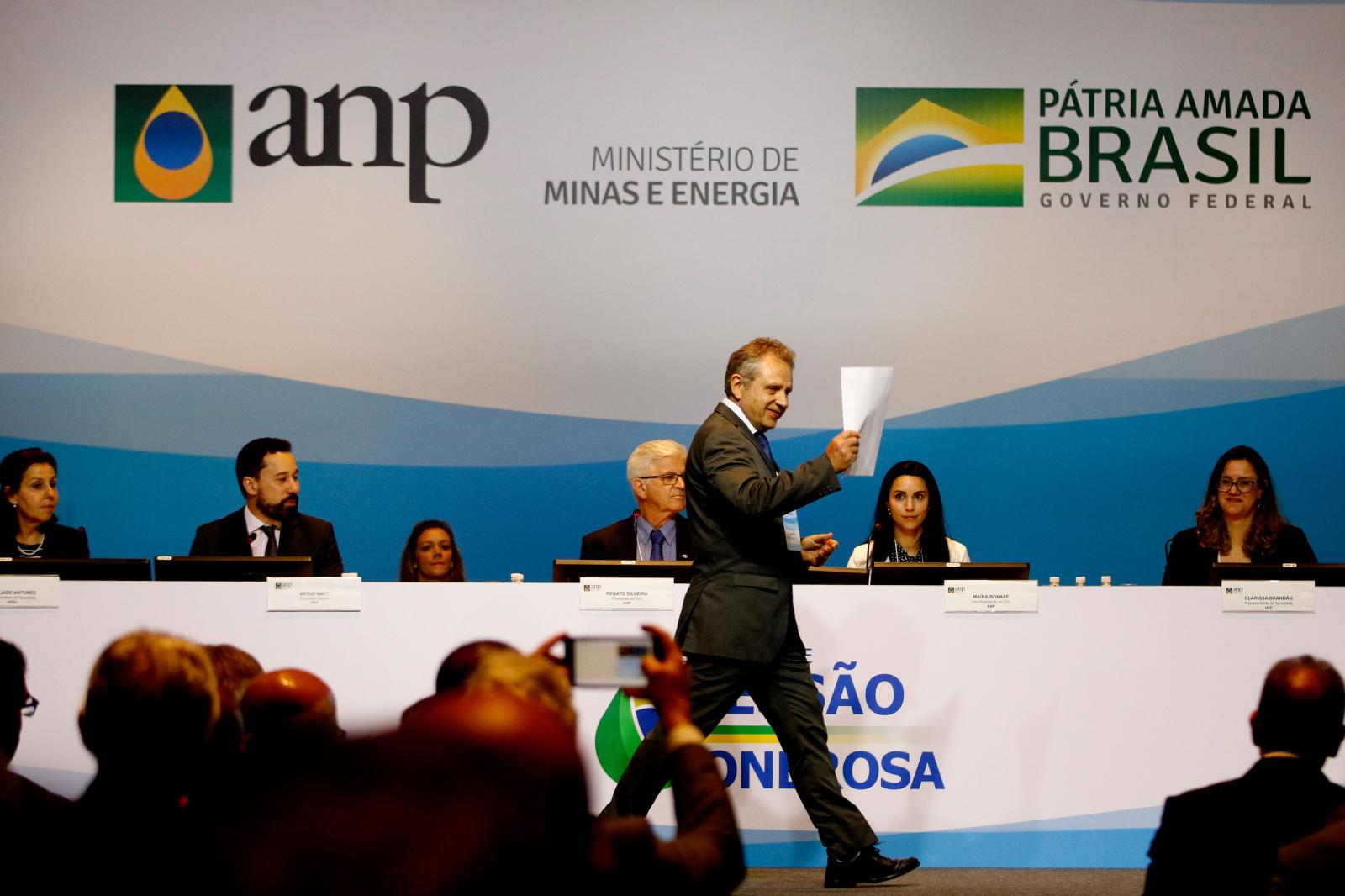 Petrobras salva megaleilão do pré-sal, que tem bônus total de R$ 69,96 bilhões