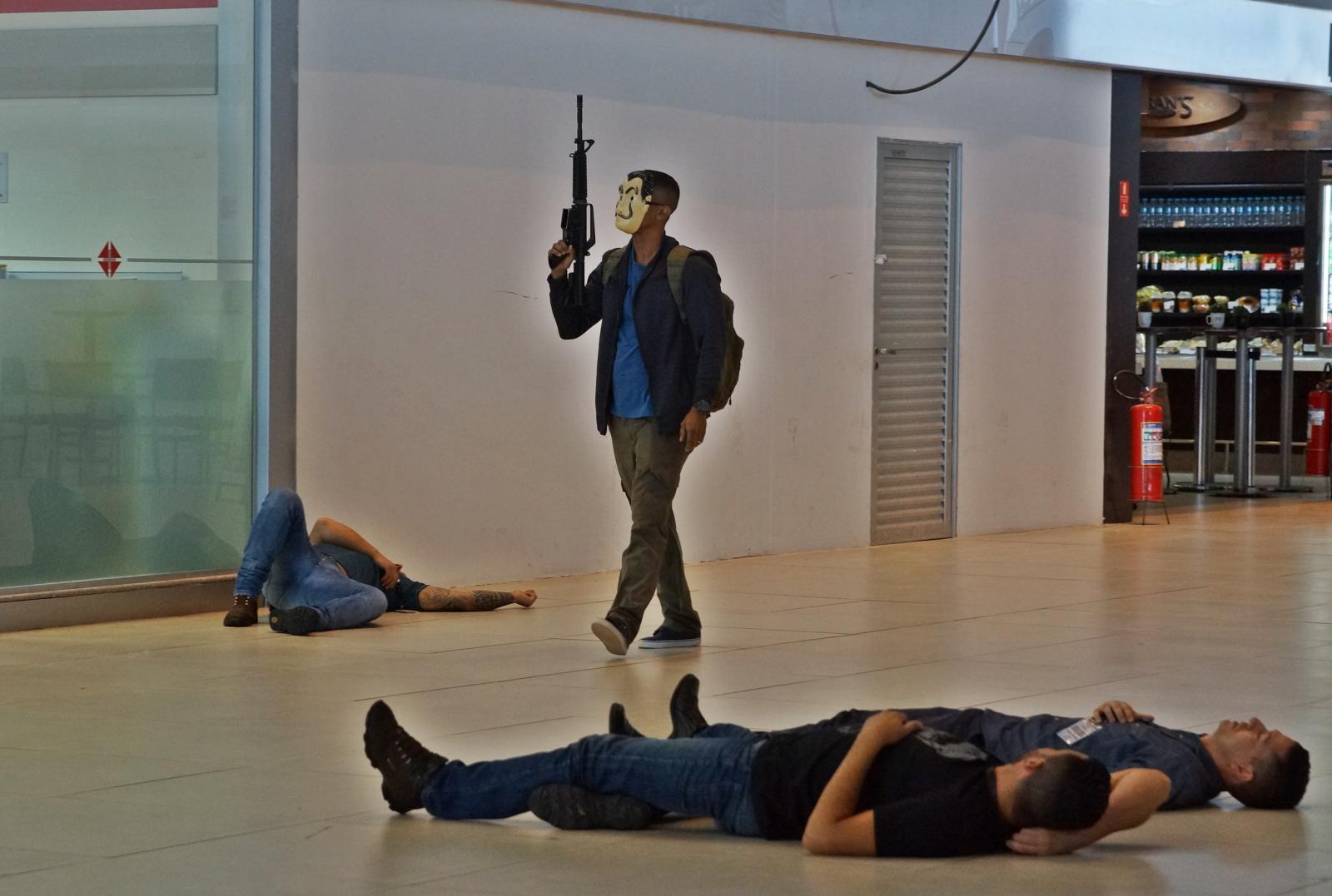 PF e Viracopos realizam simulado com atirador ativo no saguão do aeroporto