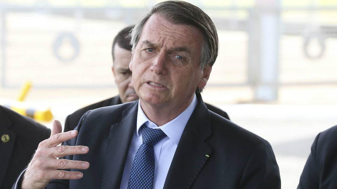 'Quem é o cara do Ibama?', diz Bolsonaro sobre queima de máquinas