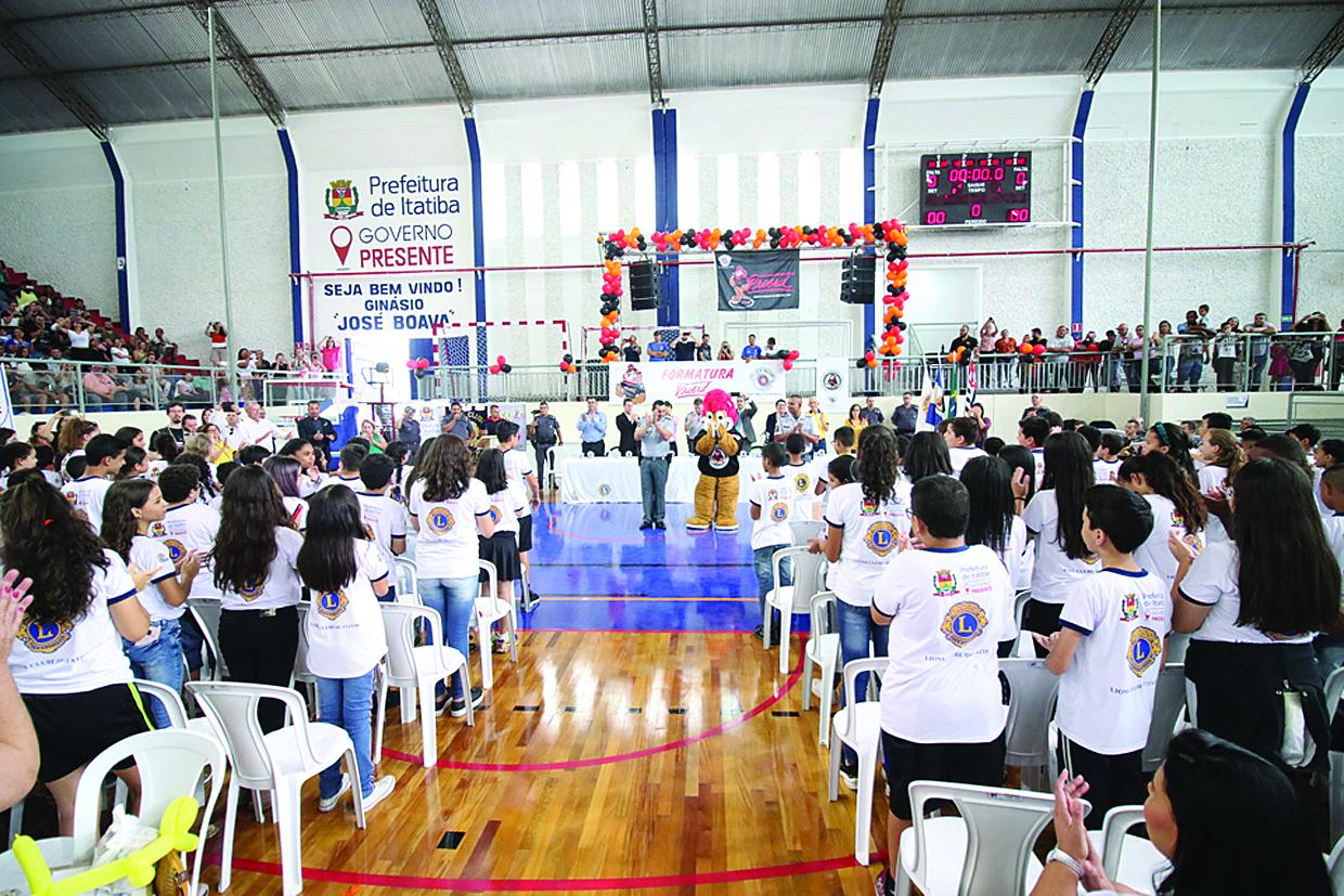 Proerd forma 600 alunos da rede pública de Itatiba