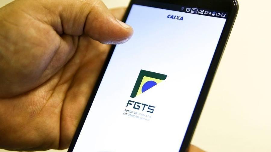 Sancionada nova lei do FGTS com limite do saque imediato de R$ 998