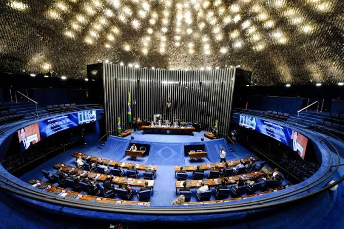 Senado aprova reforma da Previdência de militares com aumento de salário para a carreira