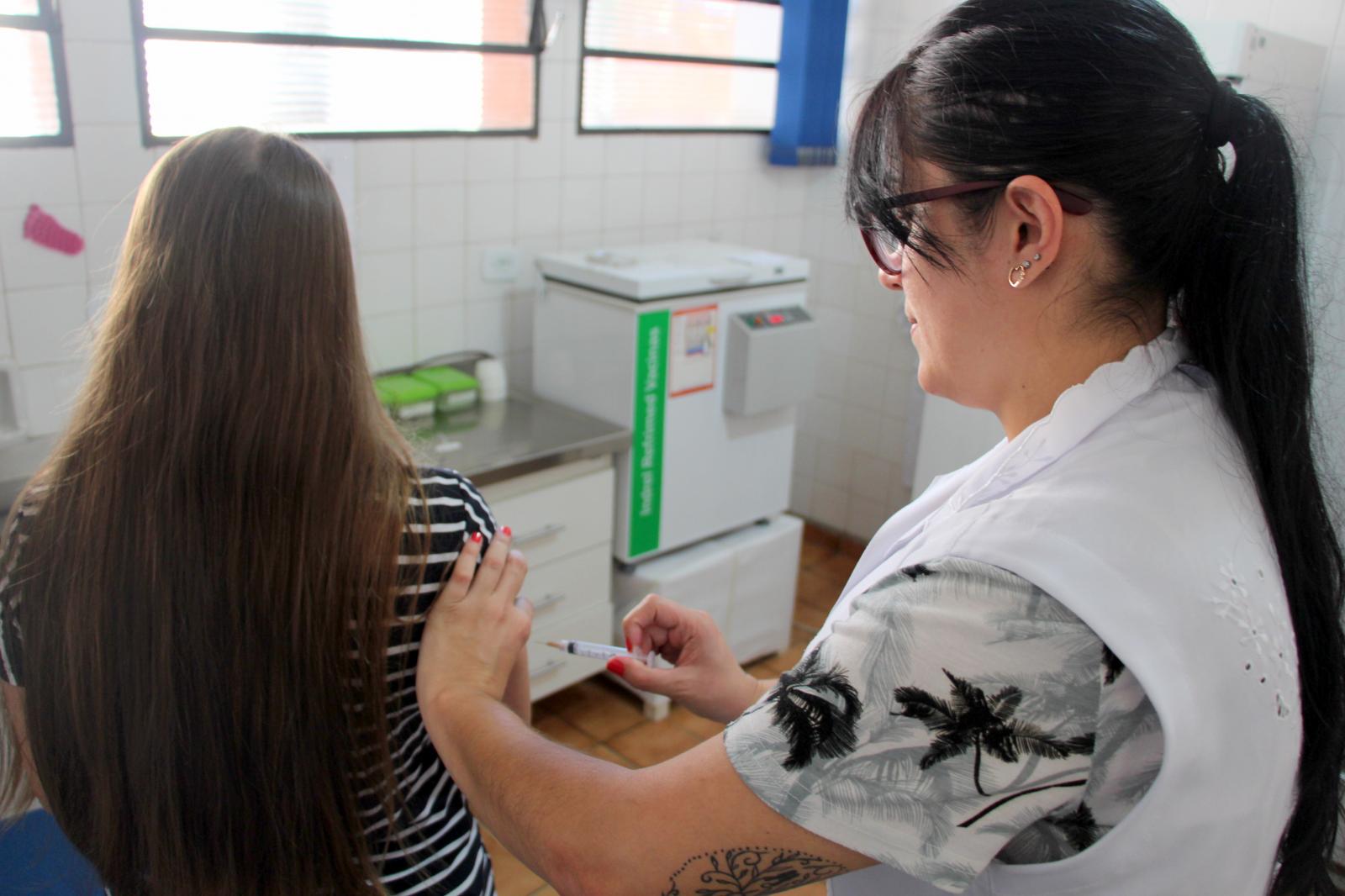 Postos de Saúde itatibenses vacinam 56 pessoas durante a campanha
