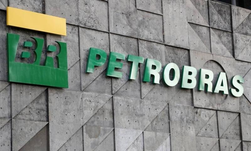 TST multa sindicatos da Petrobras em R$ 500 mil por greve