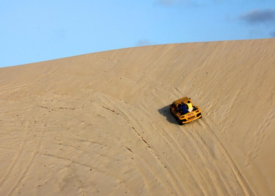 Passeio de Buggy em Natal: as dunas de Genipabu