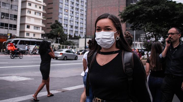 Até o dia 26, projeção é de que número de casos pode aumentar 25 vezes
