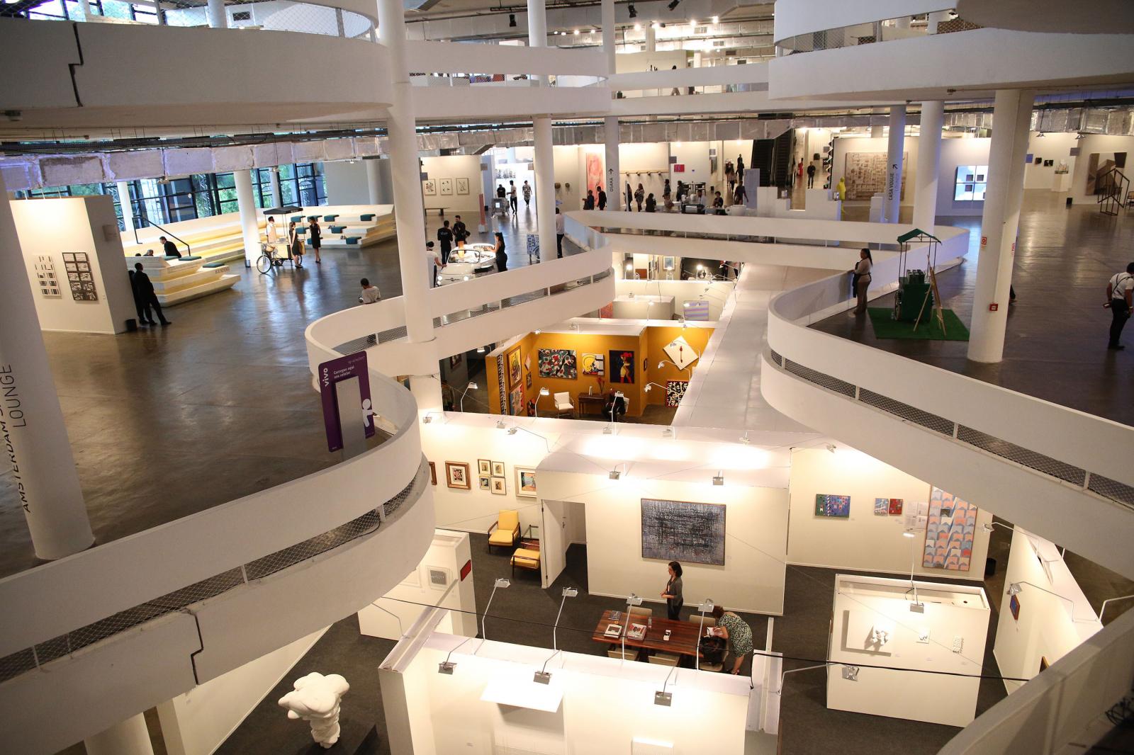 Bienal de São Paulo, que começaria em setembro, muda de data Jornal