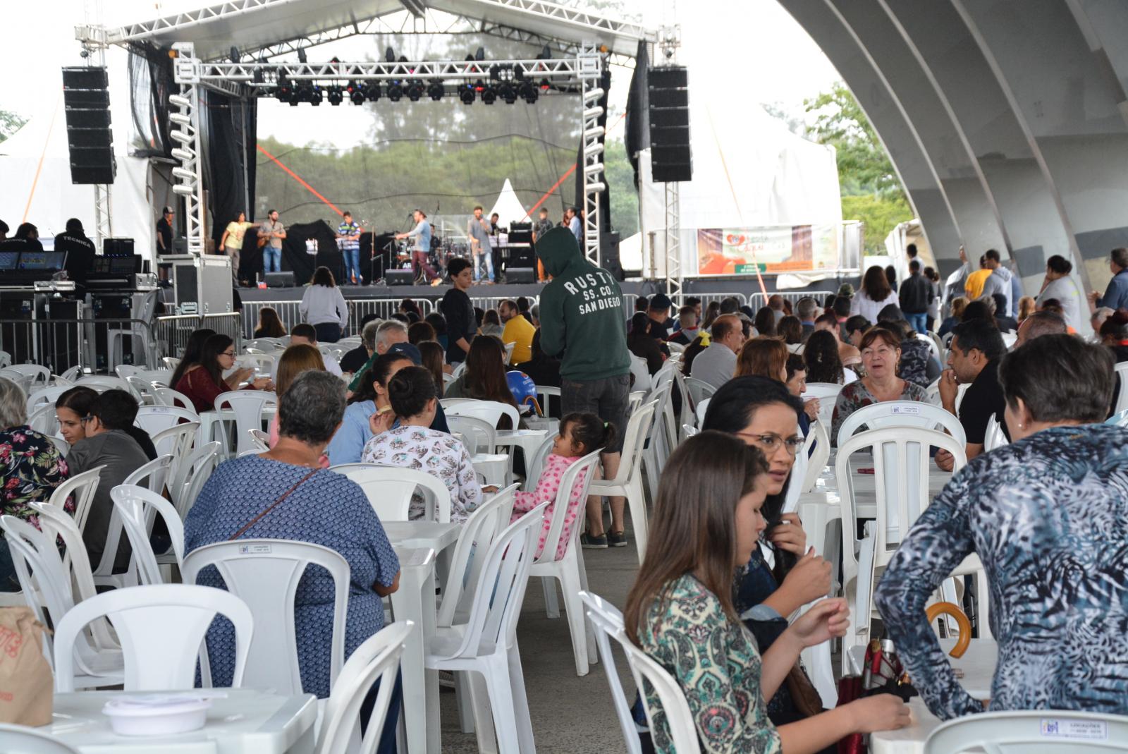 Festa do Caqui é cancelada