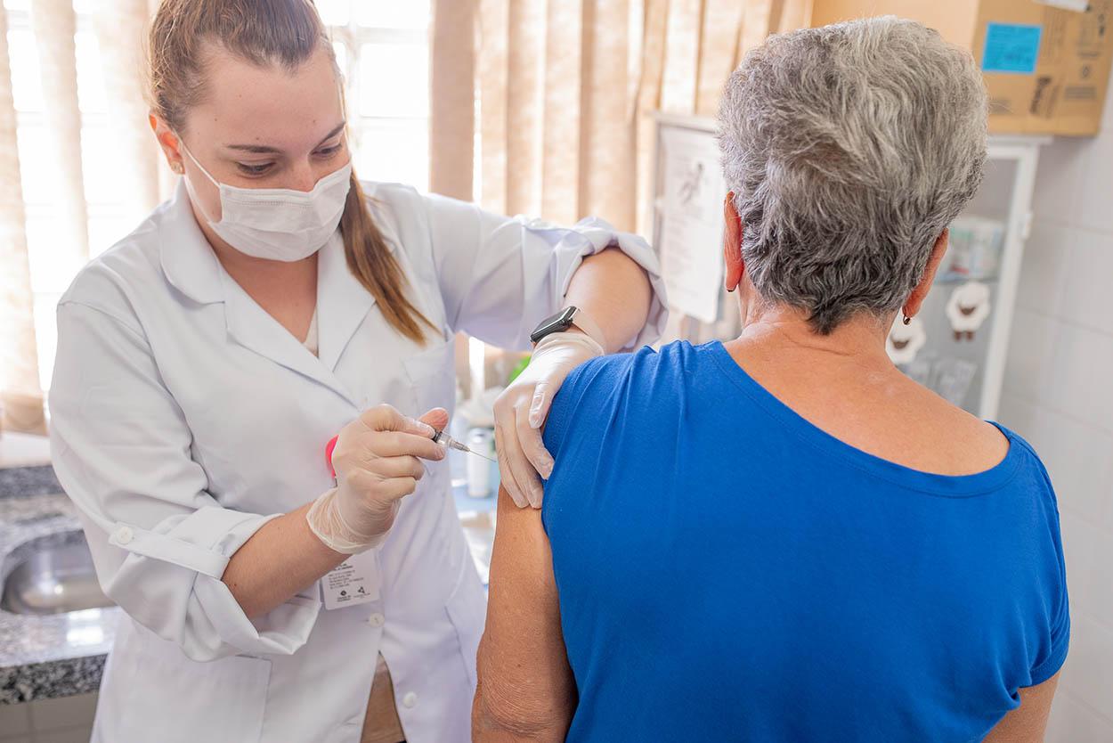 Itatiba: mais de seis mil idosos são vacinados contra gripe