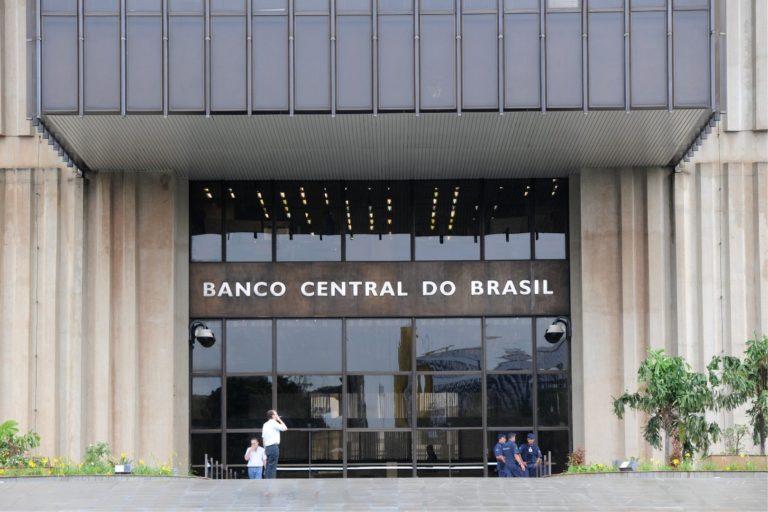 Plano do BC para ampliar concorrência provoca disputa no mercado financeiro