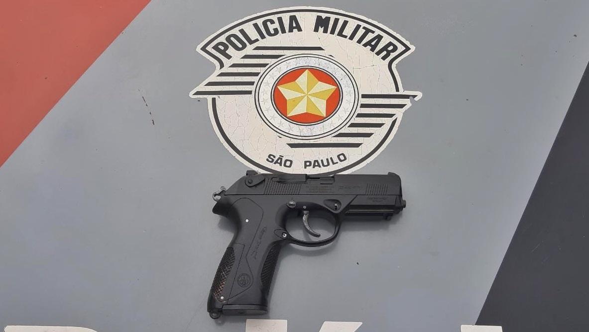 PM localiza procurado e apreende simulacro de arma na Itatiba-Jundiaí