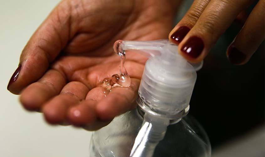 Projeto de lei sugere obrigatoriedade de álcool em gel