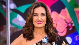 Com saudade de abraços, Fátima Bernardes relembra foto com filhos