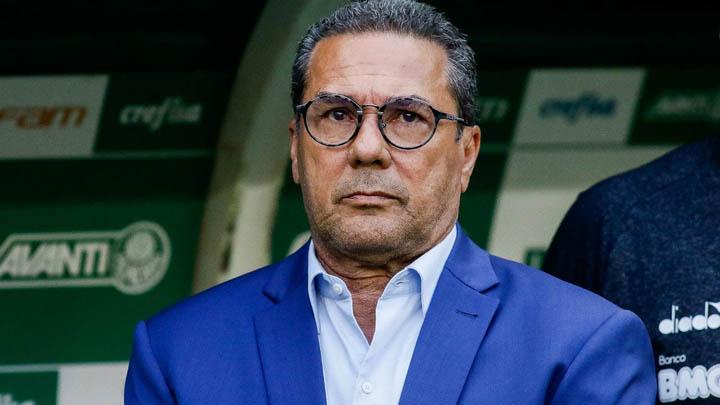 Palmeiras vai reduzir em 25% os salários dos jogadores e do técnico Luxemburgo