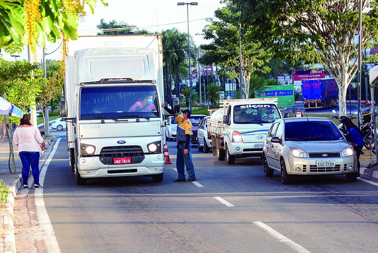 ‘A antecipação de feriados traria ainda mais prejuízos à economia de Itatiba’, afirma Douglas