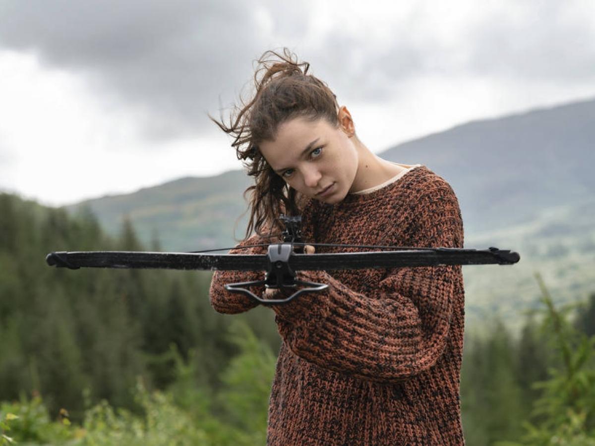 'Hanna' traz adolescentes que descartam os estereótipos femininos