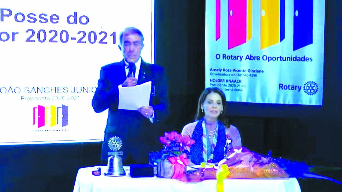 Novo presidente do Rotary Club de Itatiba toma posse