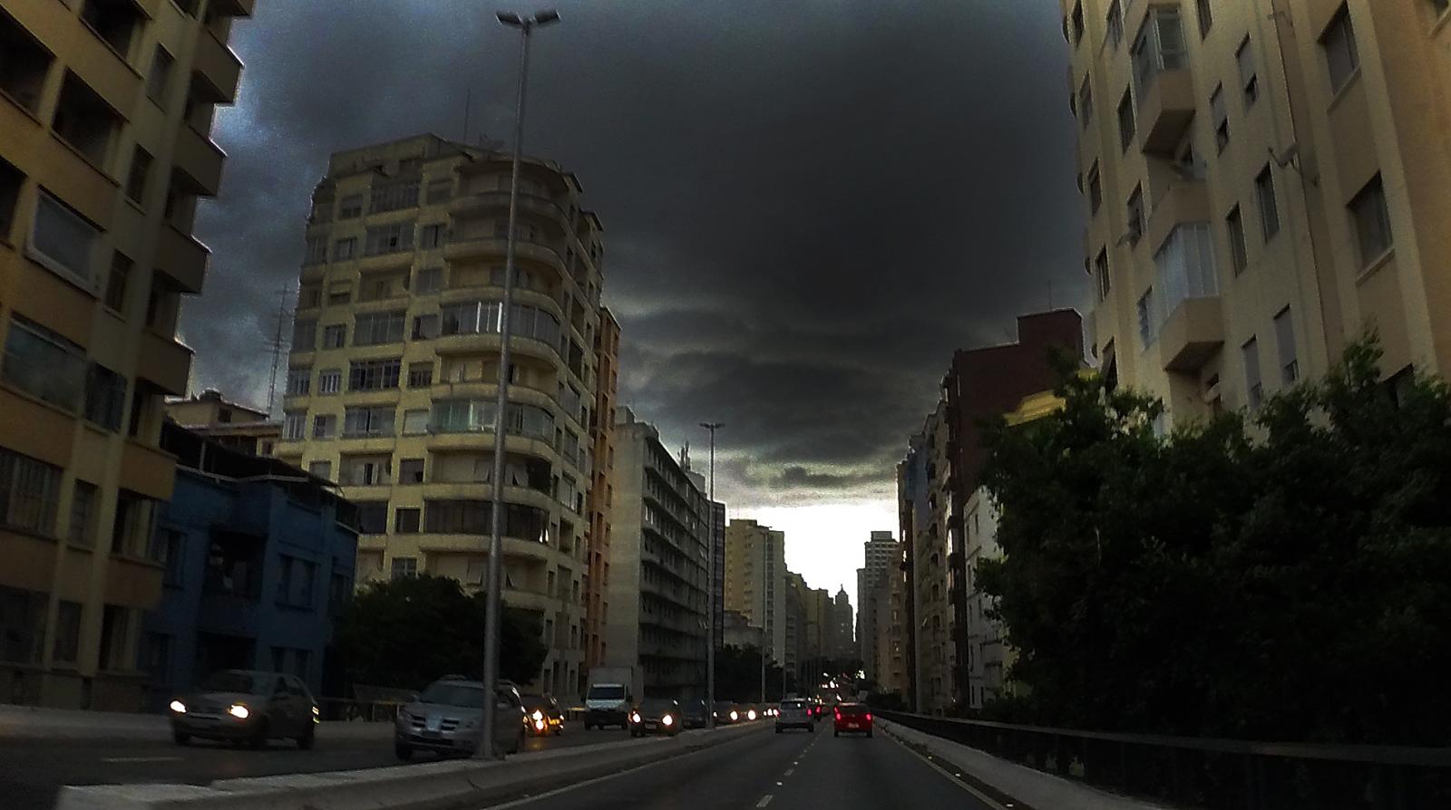 CPFL Paulista alerta sobre possíveis interrupções de energia com chuvas fortes nos próximos dias