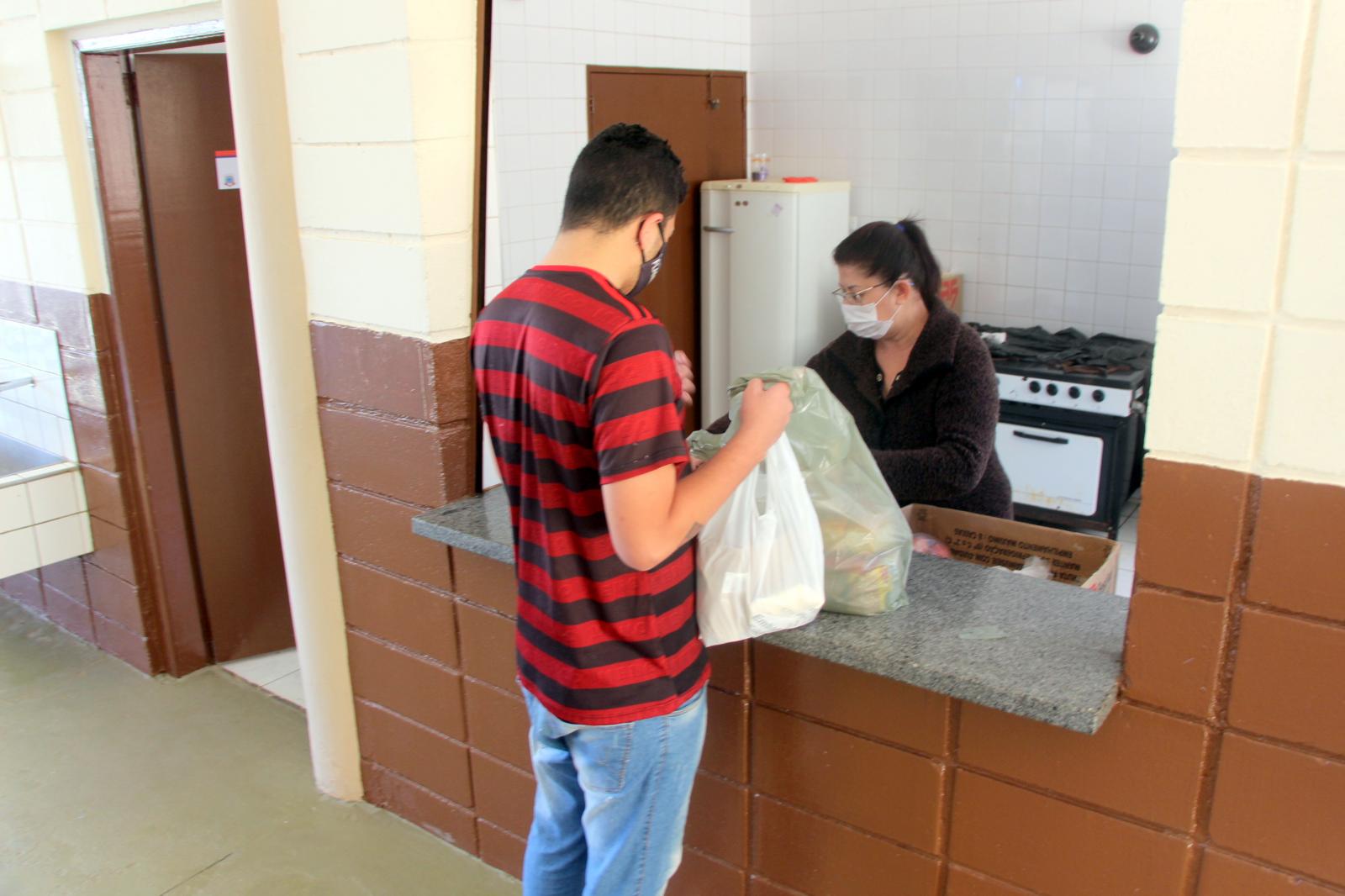 Prefeitura de Morungaba realiza retirada do ‘Kit Merenda’
