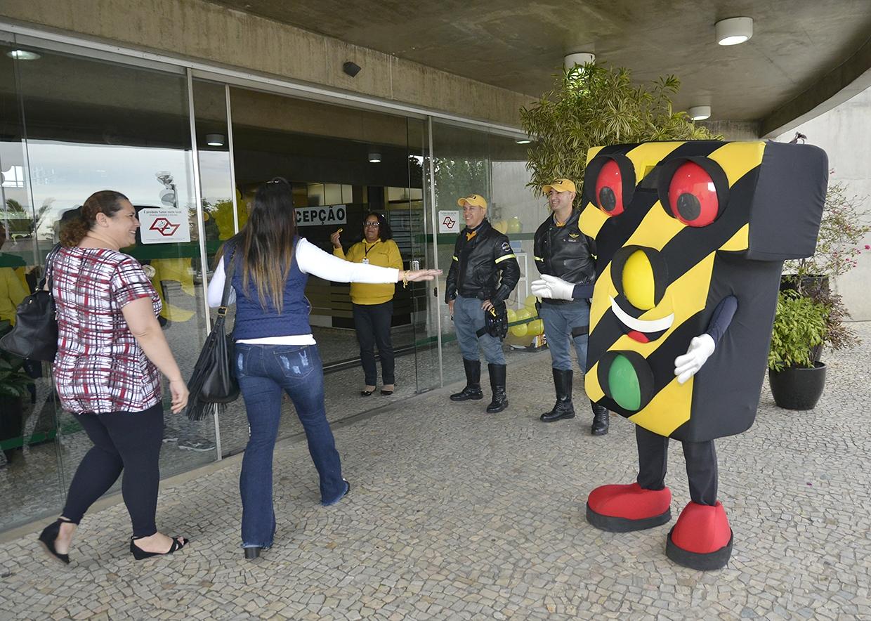 Campanha a partir desta quarta-feira alerta para riscos no trânsito