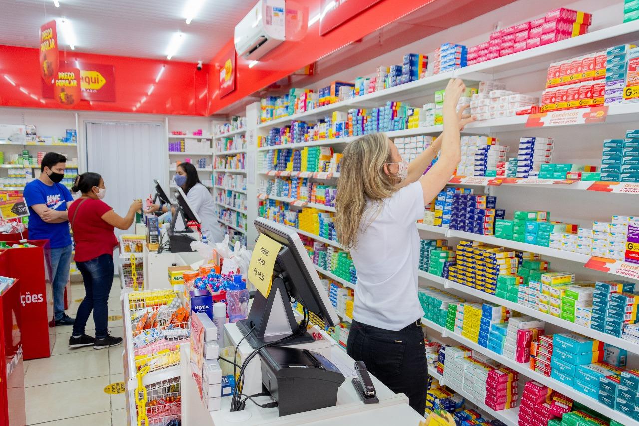 Medicações devem ser armazenadas de forma correta para evitar reações adversas, diz farmacêutica