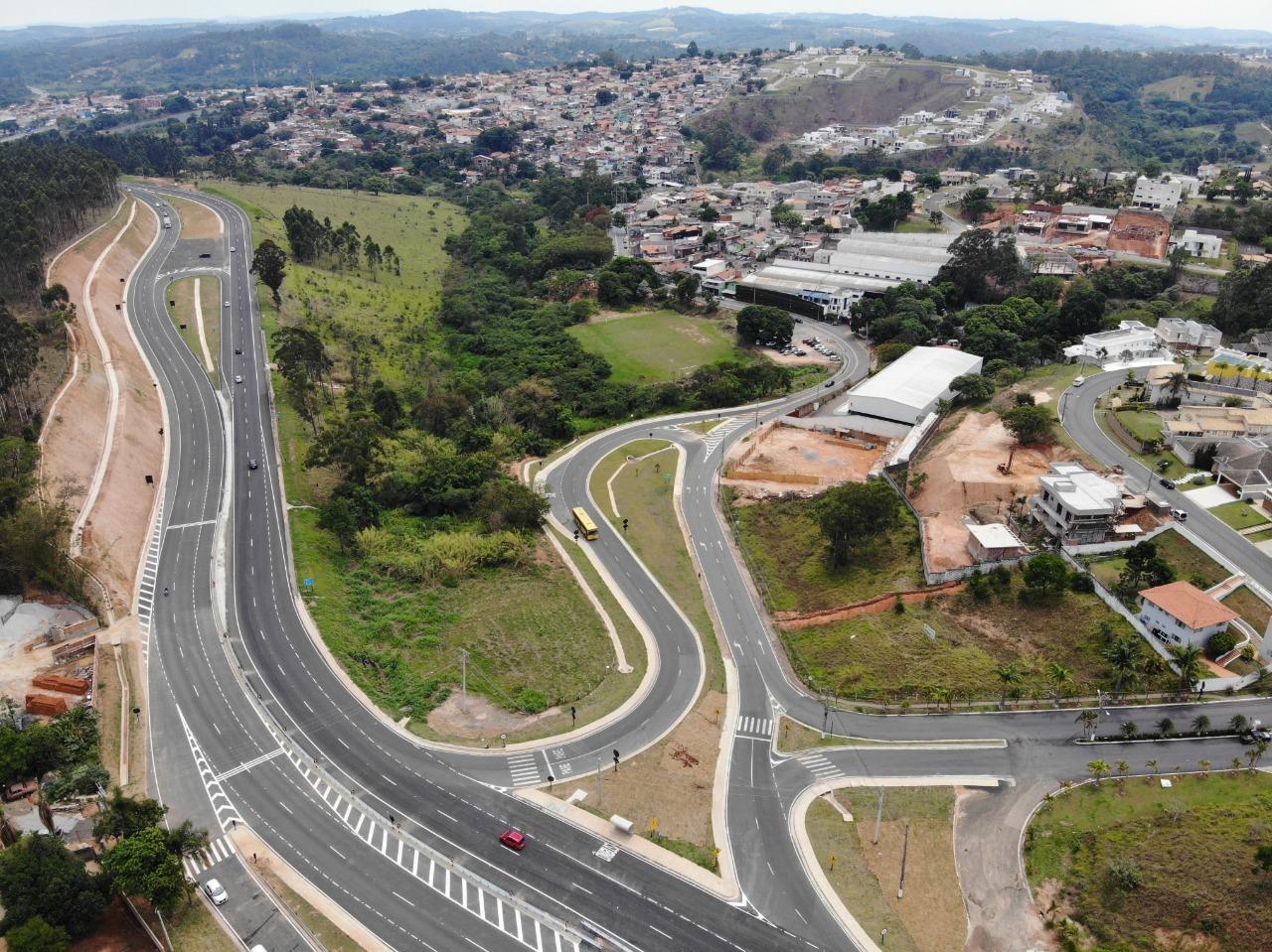 Rota das Bandeiras entrega obra de duplicação em Jundiaí