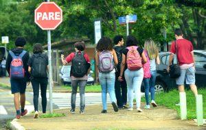 Adolescentes têm piora na alimentação e aprendizado durante pandemia, aponta pesquisa