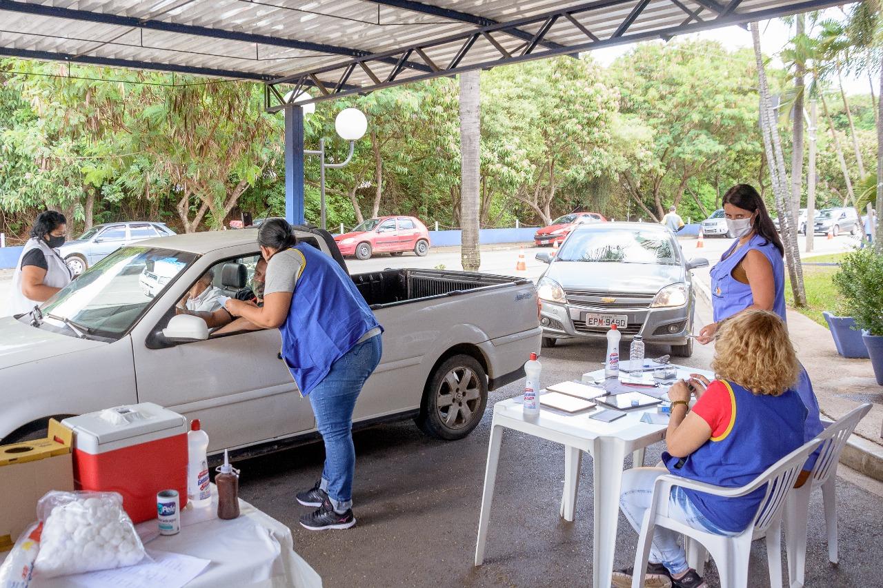 Mais doses chegam a Itatiba; imunização será retomada hoje, no SUS