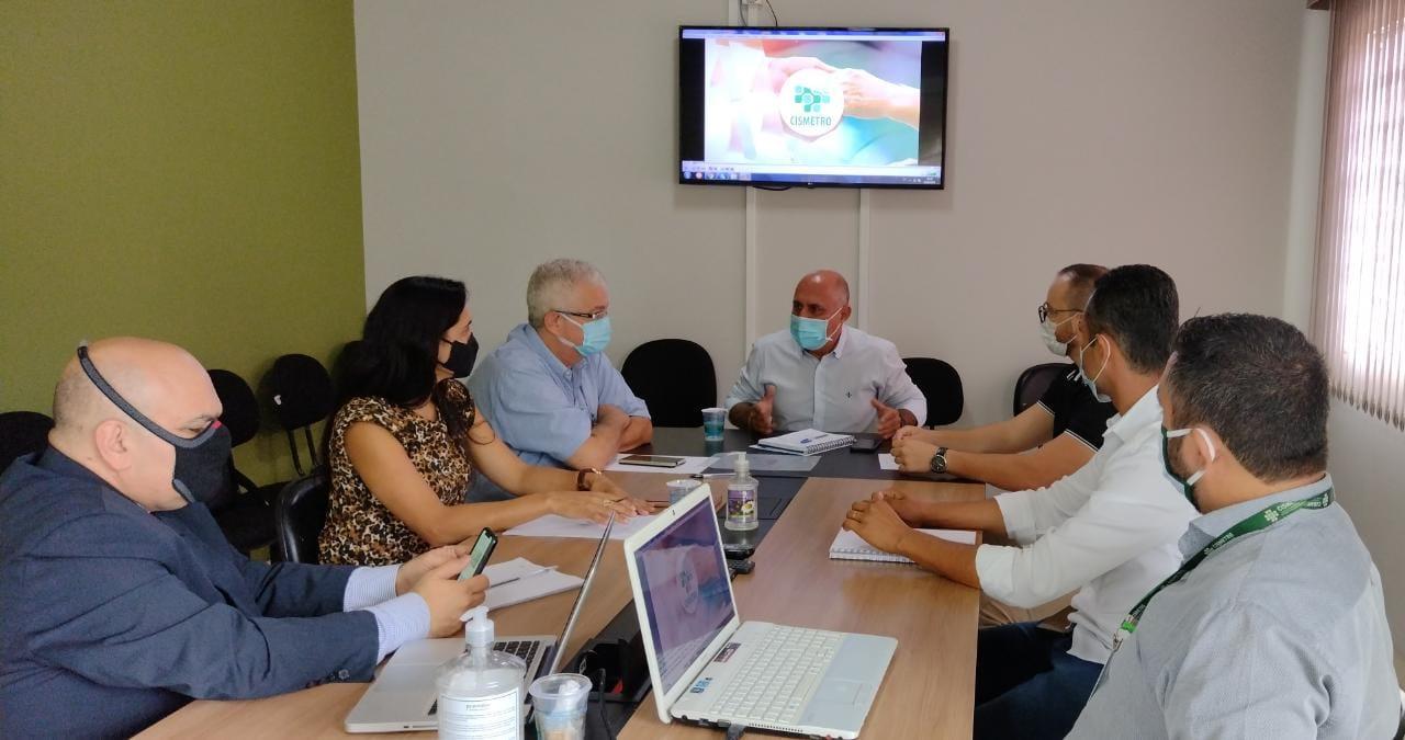 Marquinho de Oliveira participa de reunião para compra de vacina em consórcio