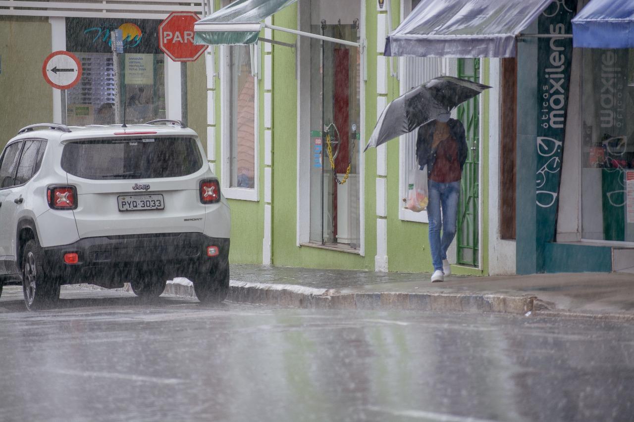 Choveu em Itatiba no mês de fevereiro 136,4 milímetros