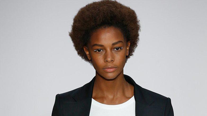 Cabelo afro tem sua história resgatada depois de virar polêmica nas mídias