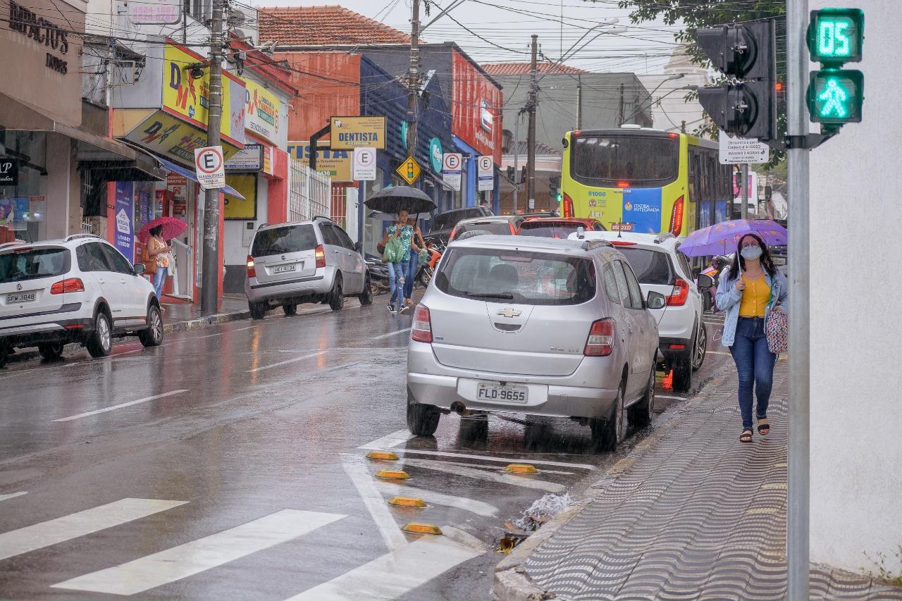 Chove em março 5,6% a mais do que a média esperada para o mês