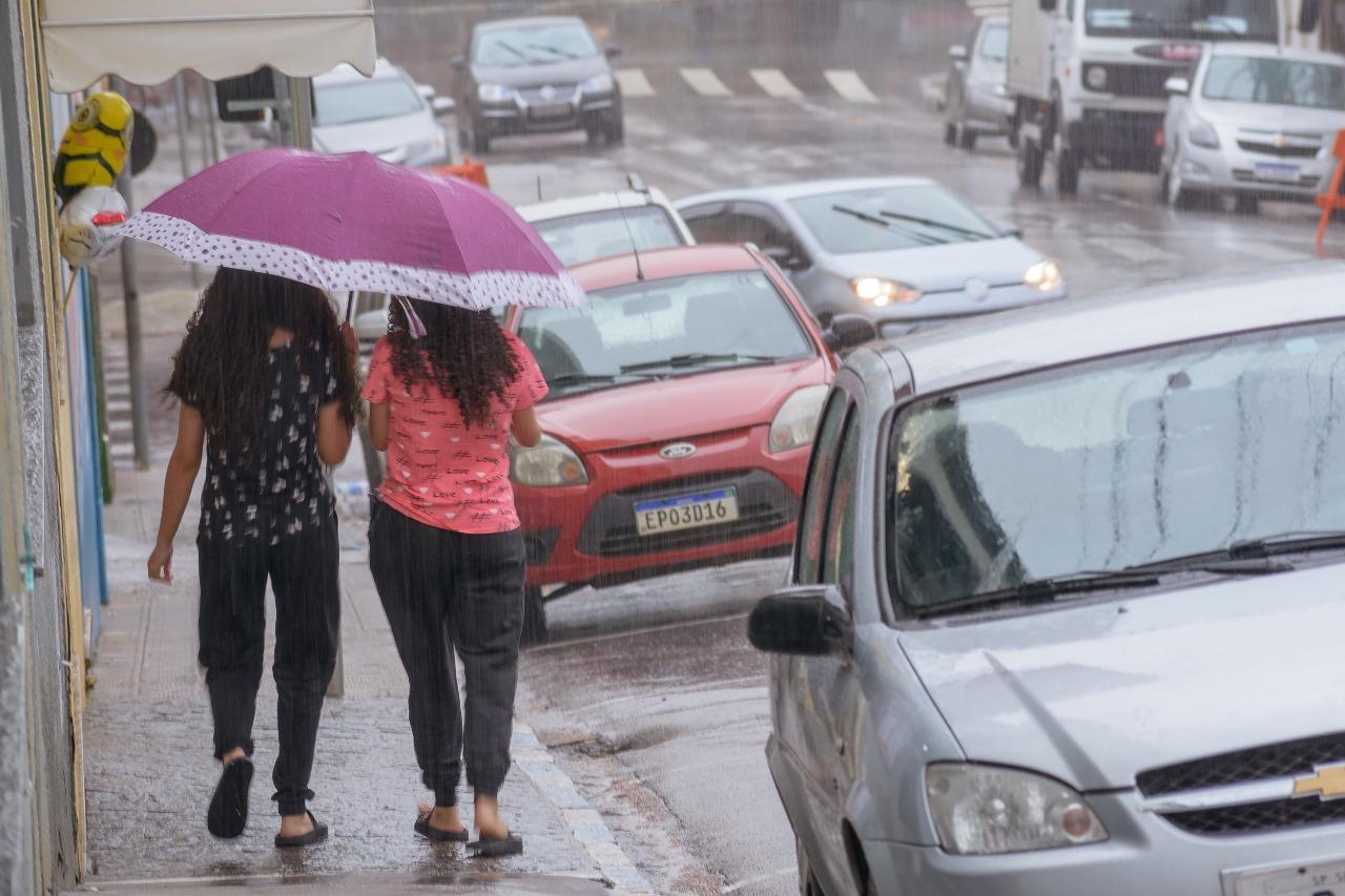 Com mais de 182 mm, volume de chuva fica acima da média em março