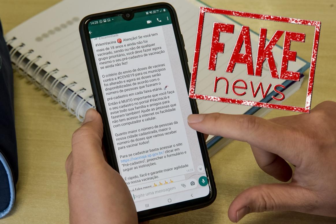 Fake news sobre vacinação a partir dos 18 anos está em circulação em grupos de mensagem