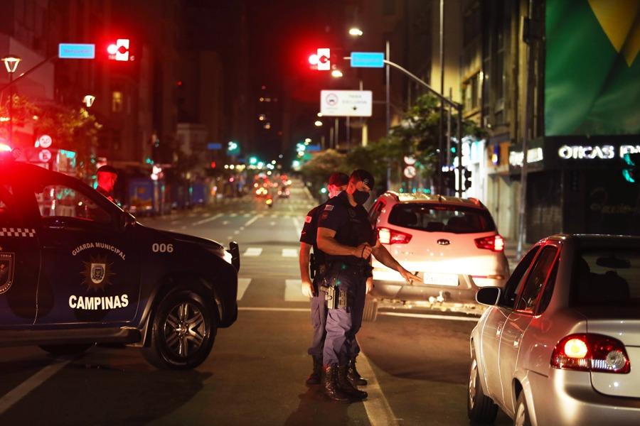 Toque de Recolher em Campinas faz 2.516 abordagens, lacra 1 estabelecimento e fecha 4