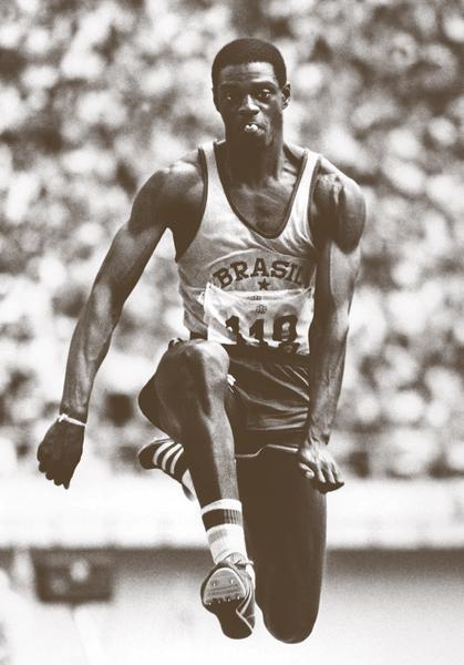 O atletismo brasileiro homenageia João Carlos de Oliveira, o João do Pulo 