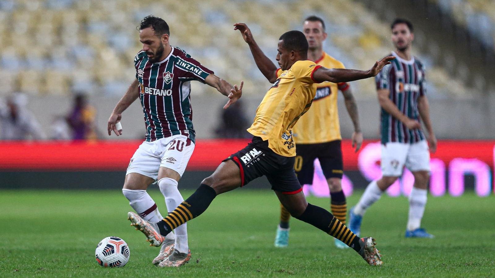 Com 2 pênaltis, Fluminense empata com Barcelona de Guayaquil no Maracanã