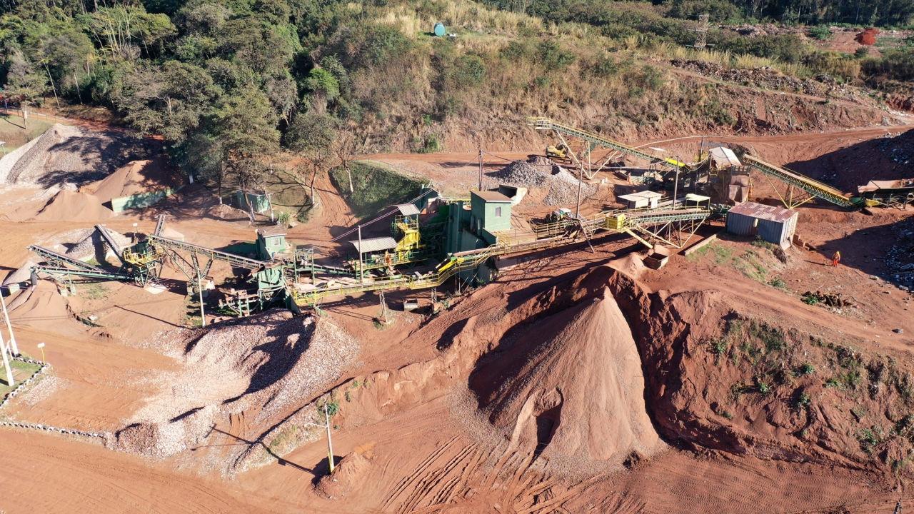 Jundiaí economiza R$ 2,8 milhões em seis meses ao transformar resíduos em materiais para obras