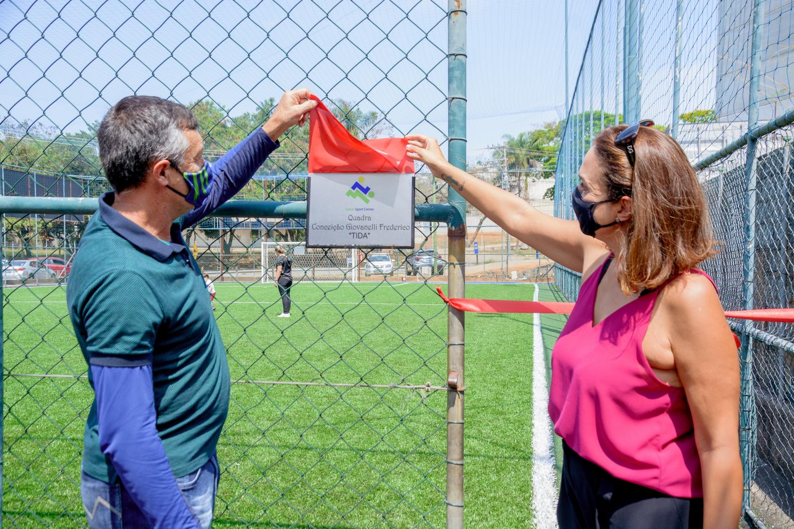 Lance Sport Center presta homenagens em reinauguração das quadras