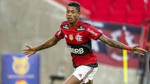 Bruno Henrique resolve no 1º tempo, Fla bate Barcelona e abre vantagem em semi