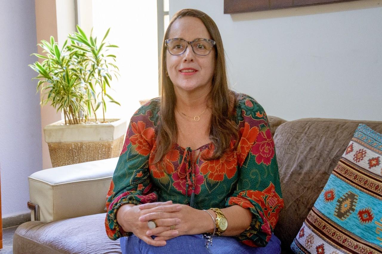 Especialista fala sobre a saudade dos filhos que viajaram de intercâmbio