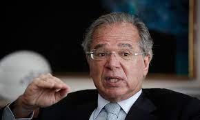 Guedes diz que alta do IOF trava novo Bolsa Família em R$ 300