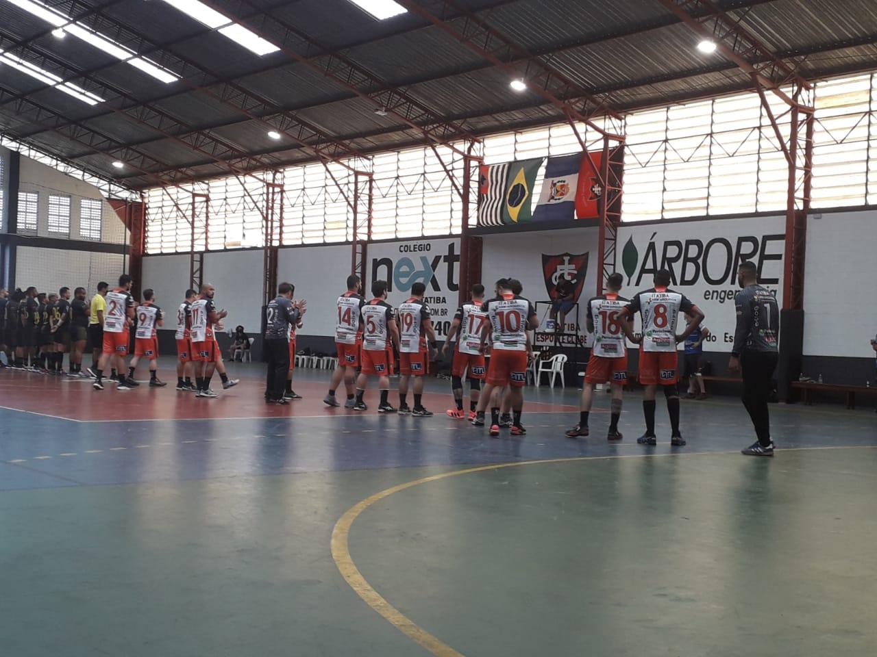 Handebol masculino perde para Taubaté