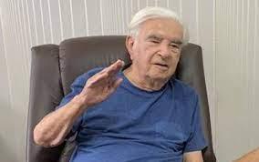 Jornalista esportivo Roberto Petri, inventor do Dente de Leite, morre aos 85 anos