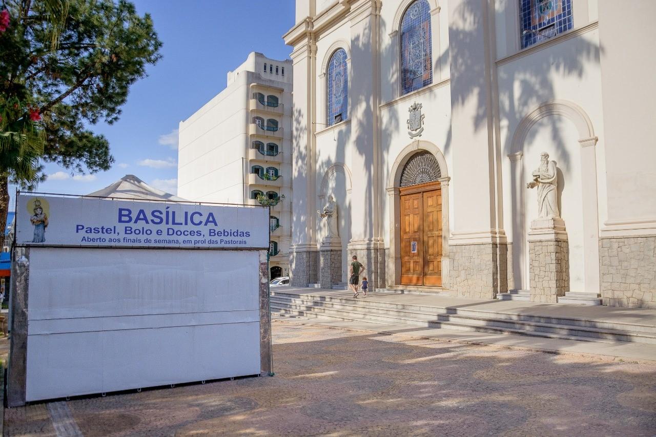 Padre Maycon convida população a participar da 207ª Festa em Louvor a Nossa Senhora do Belém